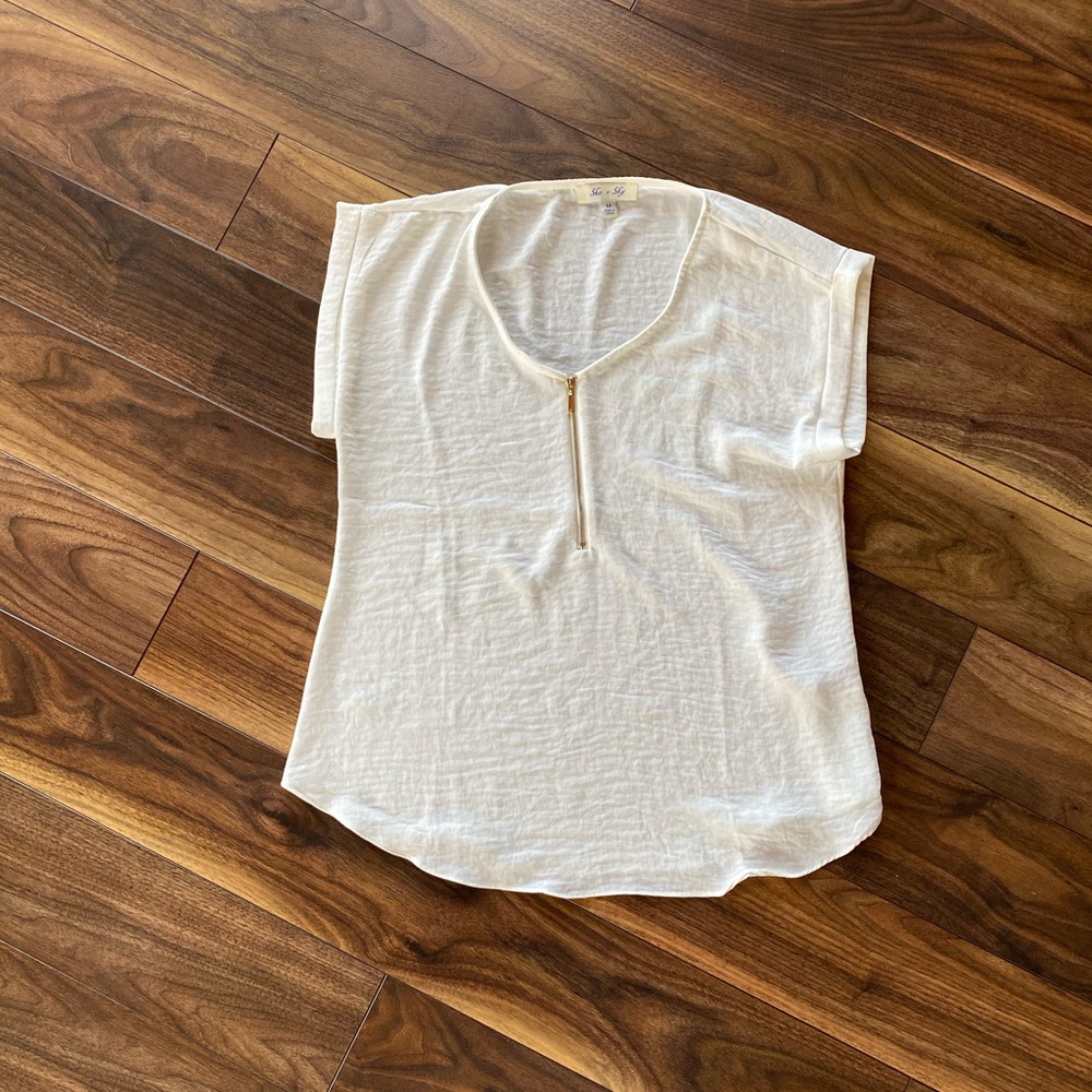 She&Sky short sleeve blouse